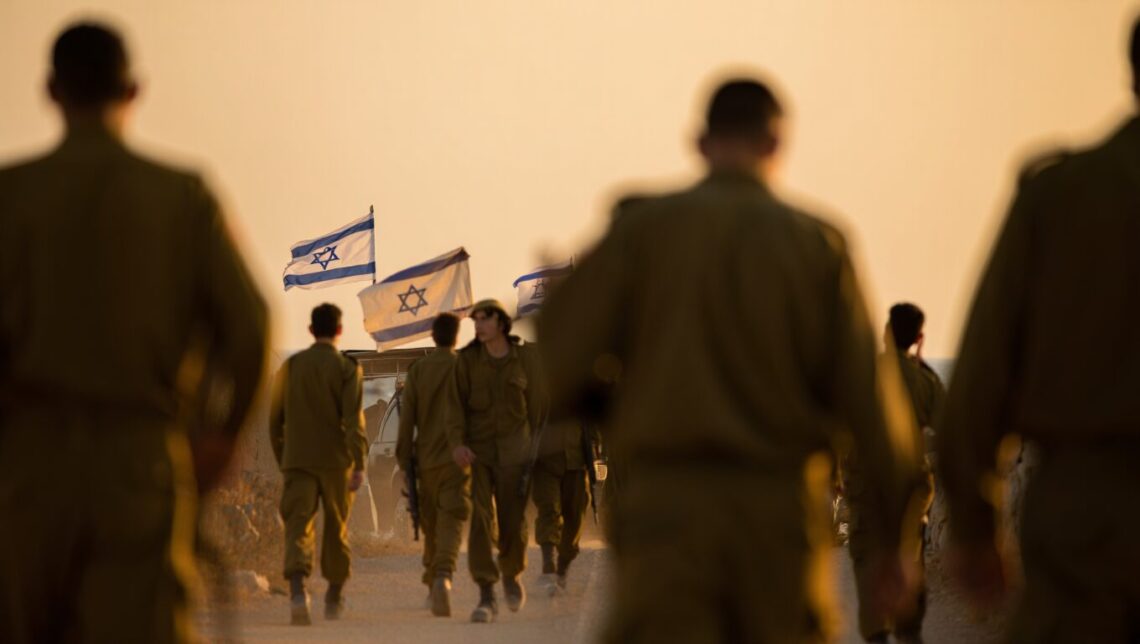 חיילים